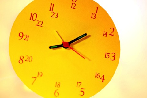 DIY analogue clock - nice colour right?